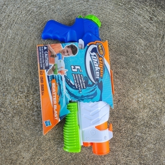 Nerf Super Soaker Scatter 5 Stream Blast Toy NEW - Picture 2 of 5